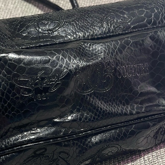 Sharif 1827 Couture Black Shoulder Bag with Glossy Finish and Silver Accents - Picture 11 of 16